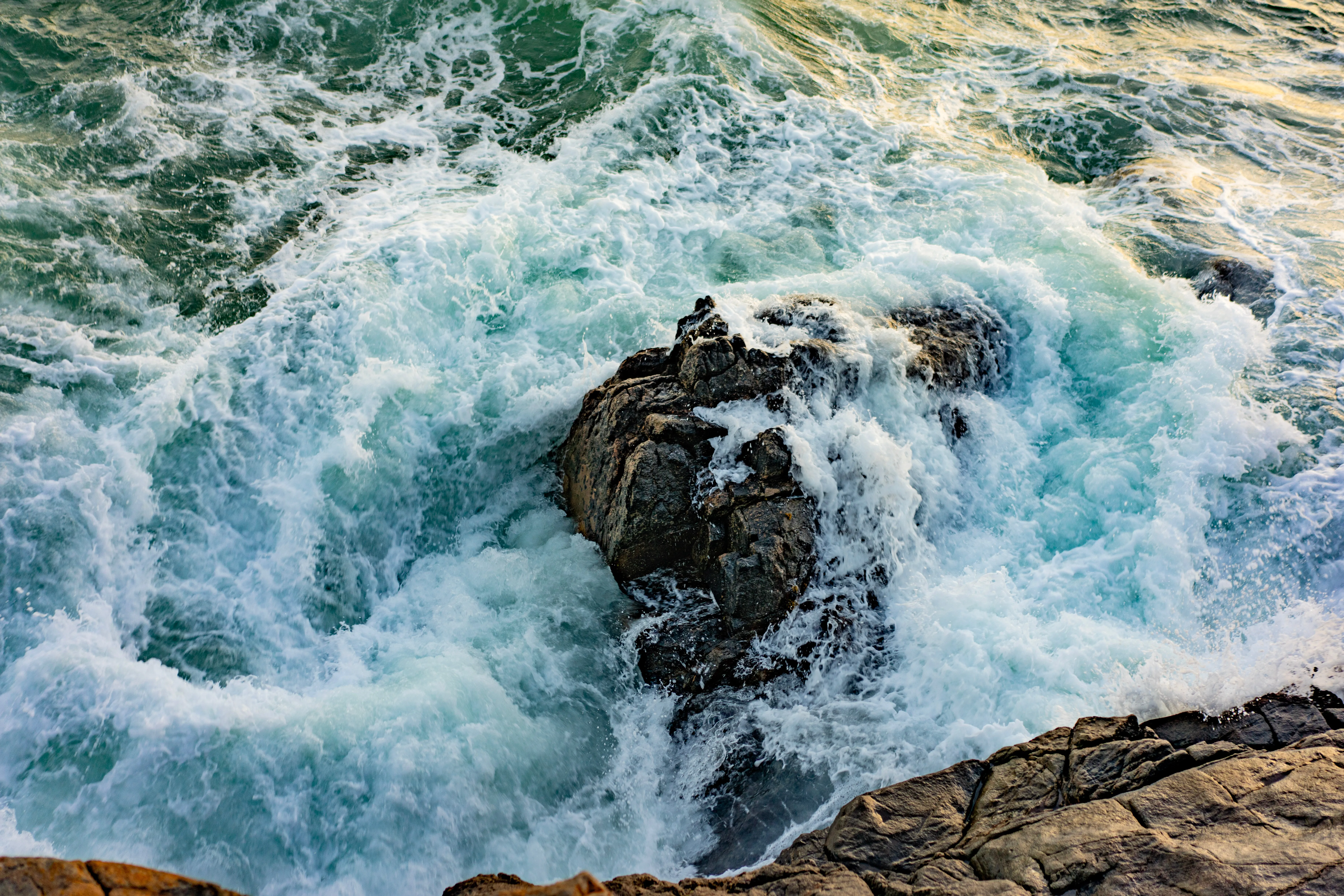 Photo: Water, splashing